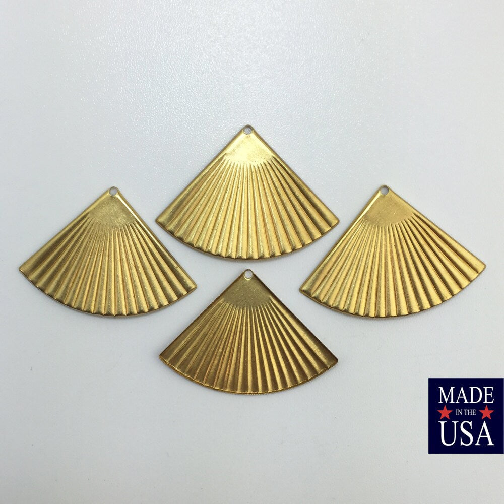 1 Hole Large Ribbed Fan 38x27mm (4)