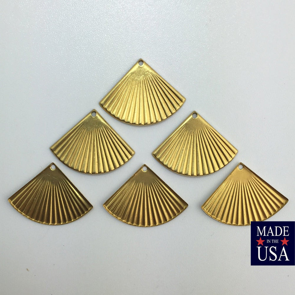 1 Hole Medium Ribbed Fan 27x20mm (6)