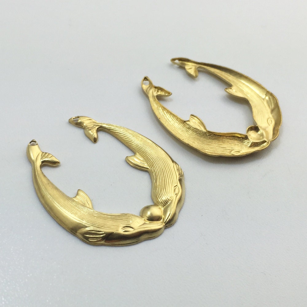 2 Hole Dolphin Hoop 31x27mm (2)
