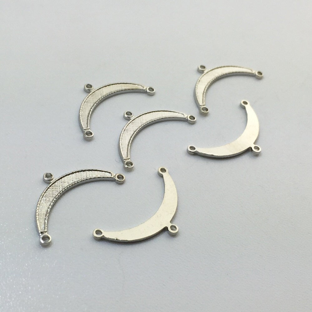 3 Loop Silver Plated Small Crescent Pendant Connectors 20x10mm (6) mtl028B
