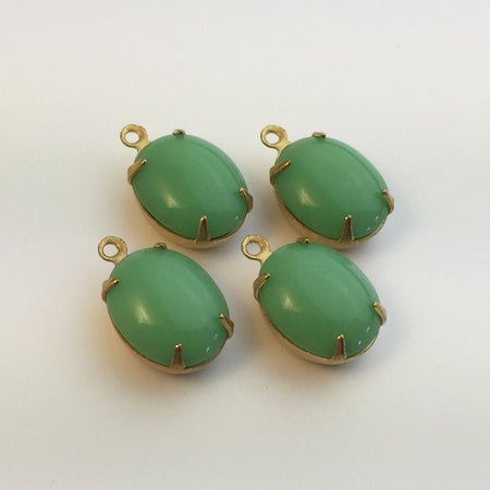 Vintage Opaque Green Oval Stones 1 Loop Brass Setting 12mmx10mm (4) ovl011G