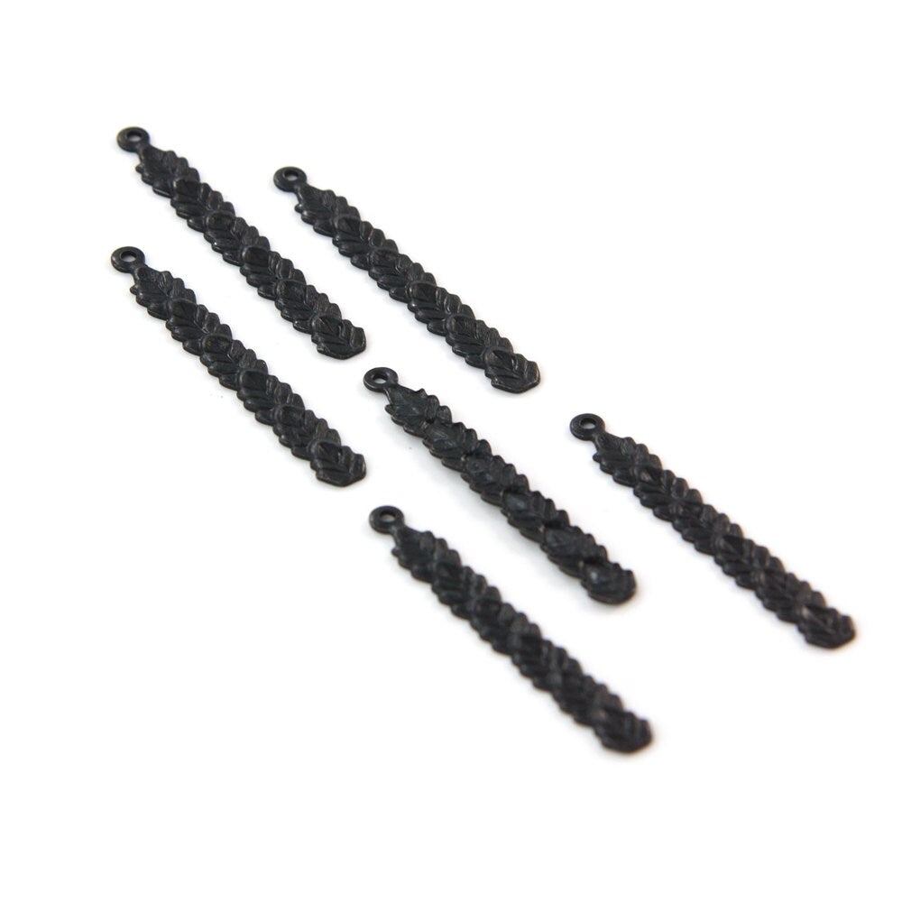 Matte Black 1 Loop 6 Leaf Layered Pendant 43mm (6) mtl423C