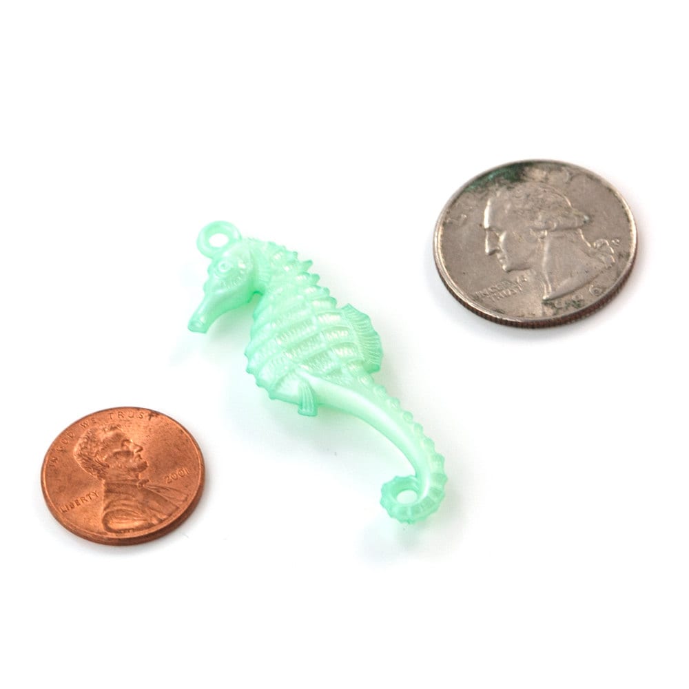 Vintage Acrylic West German Aqua Seahorse Pendants Charms pnd063B