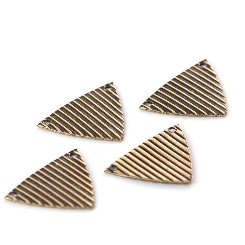 2 Hole Brass Ox Stripe Ribbed Triangle Pendant Findings (8) mtl376C