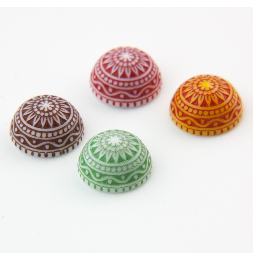 Vintage Etched Mosaic Green and White Cabochons 12mm cab827