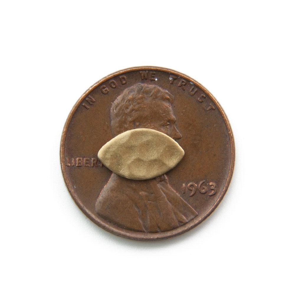 No Hole Hammered Small Raw Brass Pointed Oval 10x6mm (20) mtl455A