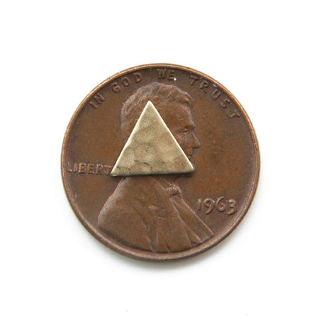 No Hole Hammered Small Raw Brass Triangle 9mm (20) mtl456A