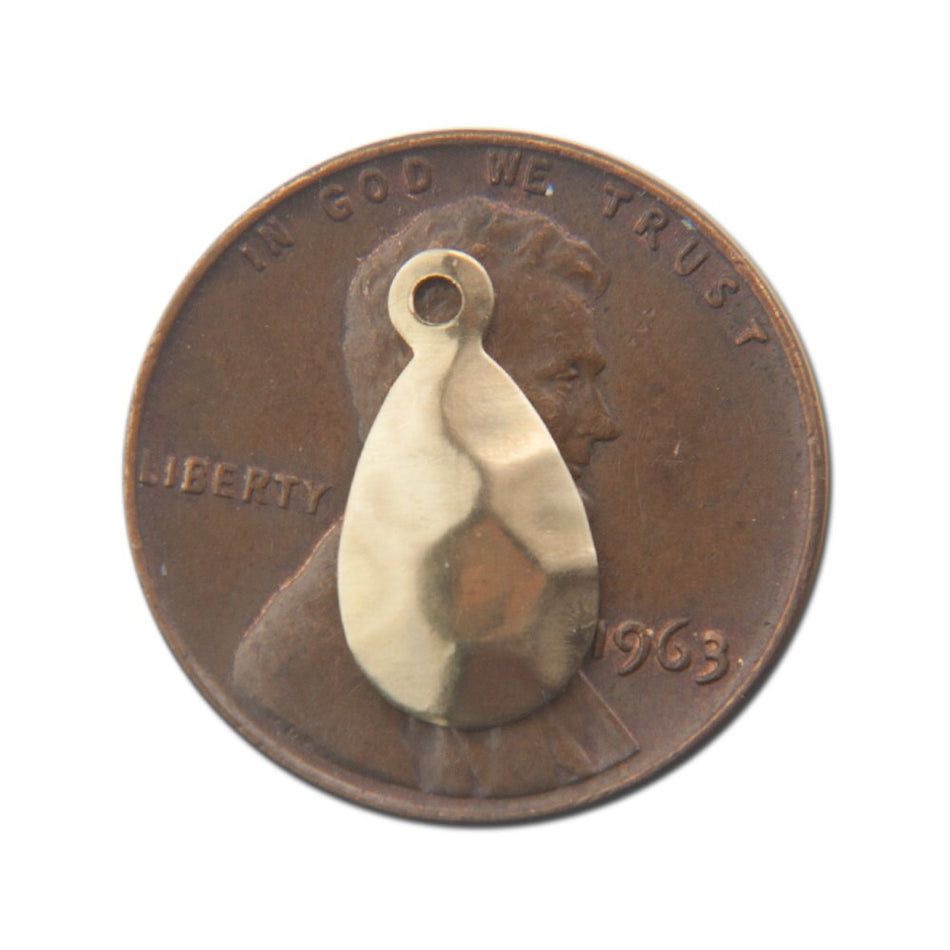 1 loop Hammered Small Silver Teardrop 13mmx7mm (16) mtl462C