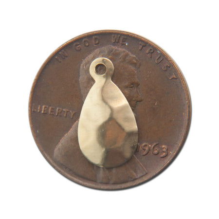 1 loop Hammered Small Raw Brass Teardrop 13mmx7mm (16) mtl462A