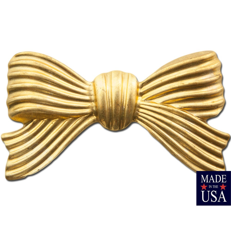 Vintage Ribbed Brass Bow Stamping (2) mtl204
