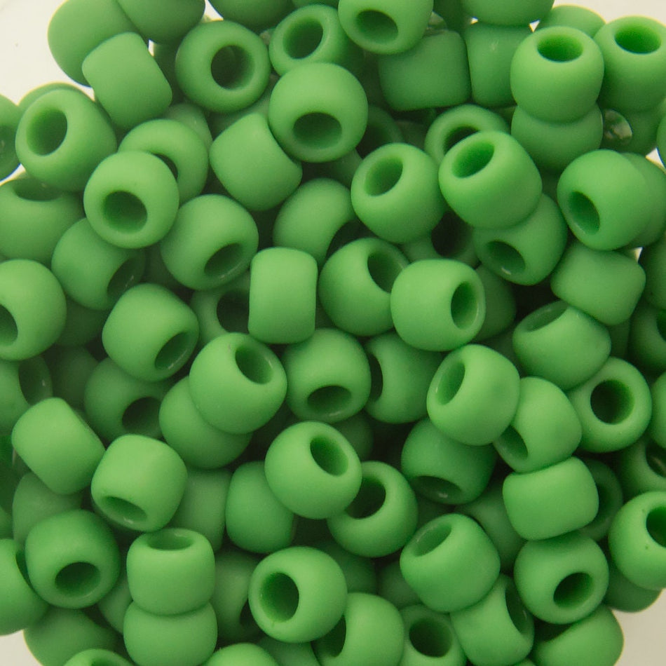 8/0 TOHO ROUND Opaque Frosted Shamrock Seed Bead (8g)