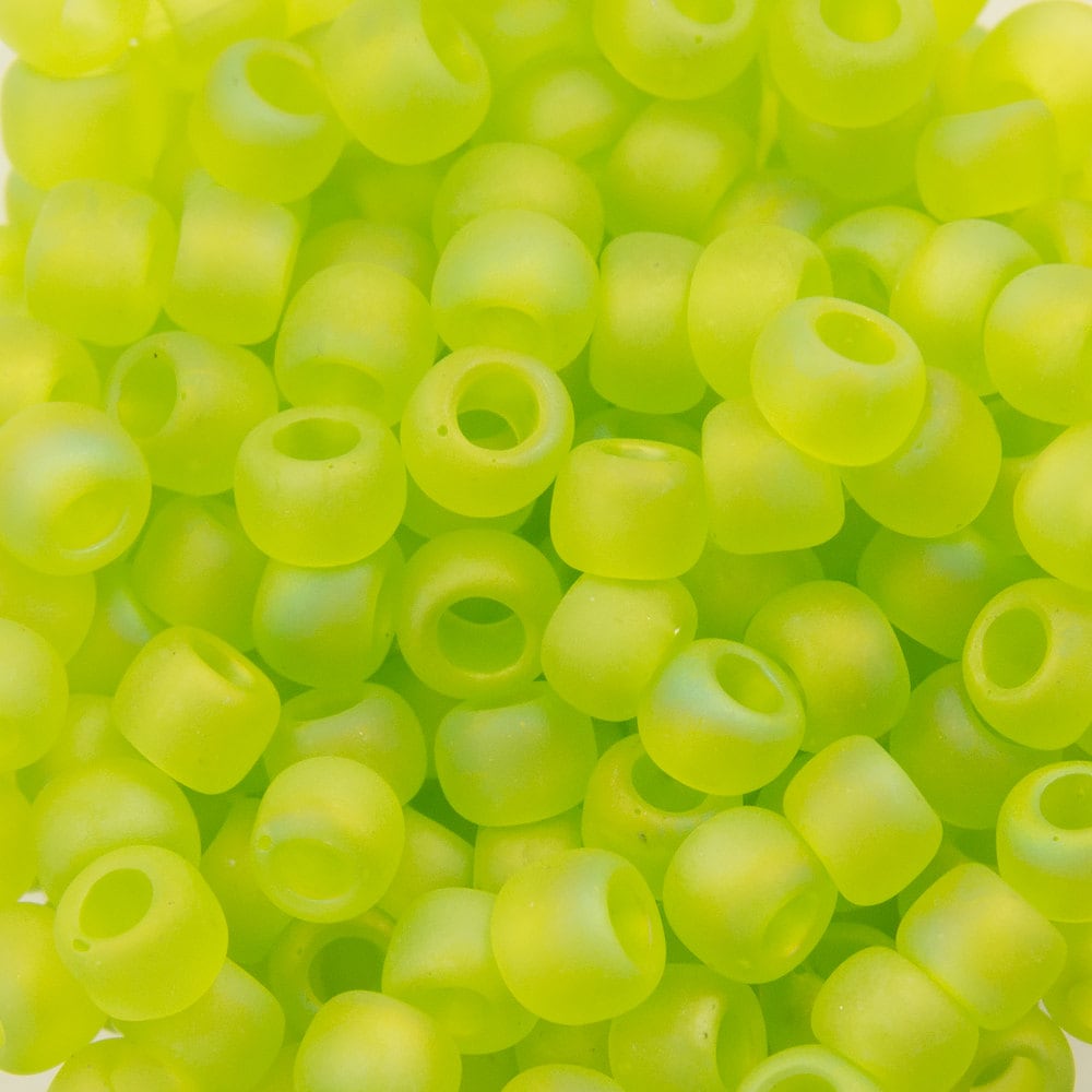 8/0 TOHO ROUND Transparent Rainbow Frosted Lime Green Seed Bead (8g)