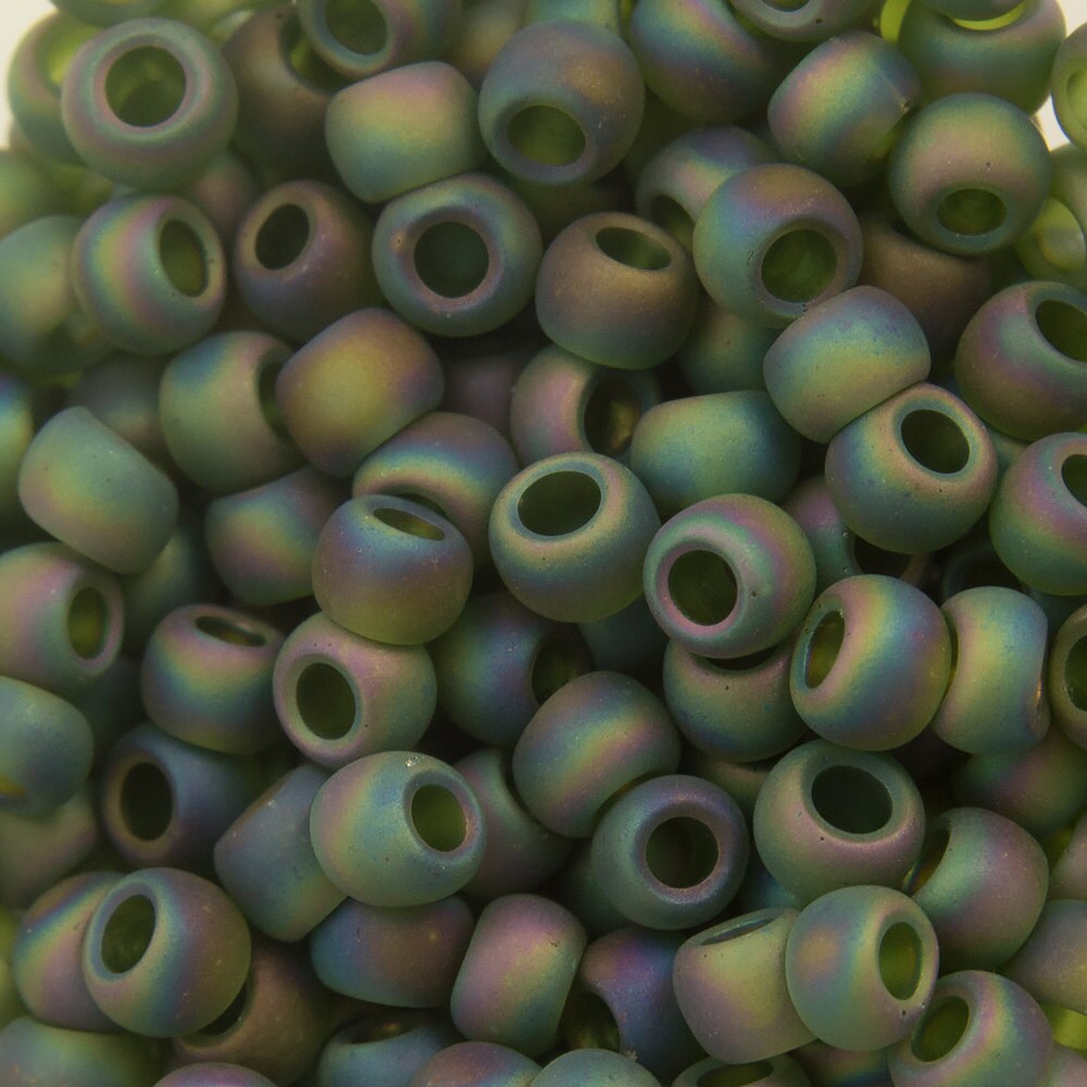 8/0 TOHO ROUND Transparent Rainbow Frosted Olivine Seed Bead (8g)