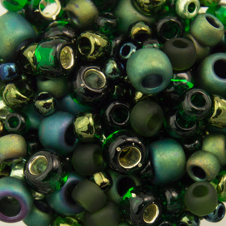 ASSORTED TOHO Seed Bead Bonsai Mix - Green / Black