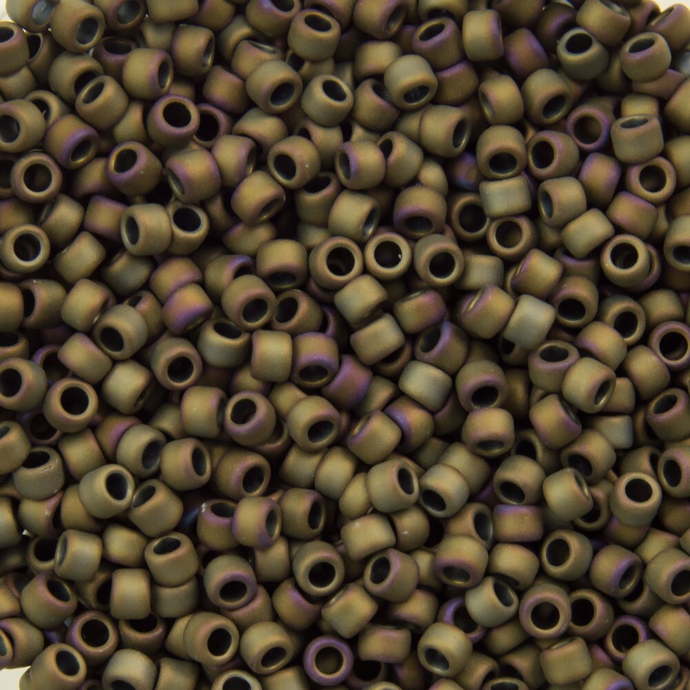 15/0 TOHO ROUND Matte Color Iris Brown Seed Bead (8g)