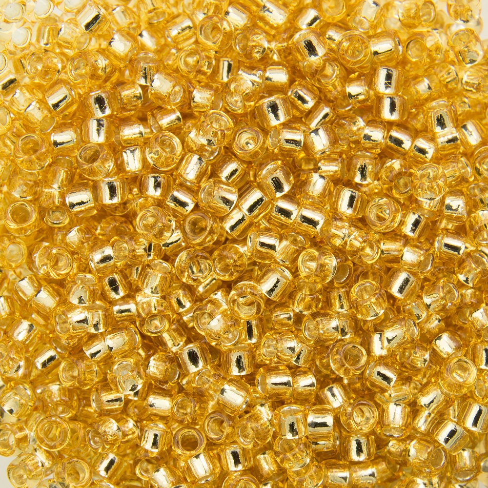 15/0 TOHO ROUND Silver Lined Light Topaz Seed Bead (8g)