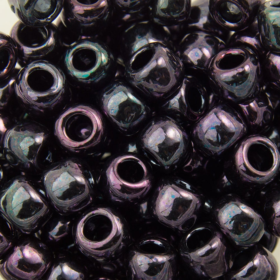 6/0 TOHO ROUND Metallic Amethyst Gun Metal Seed Bead (8g)