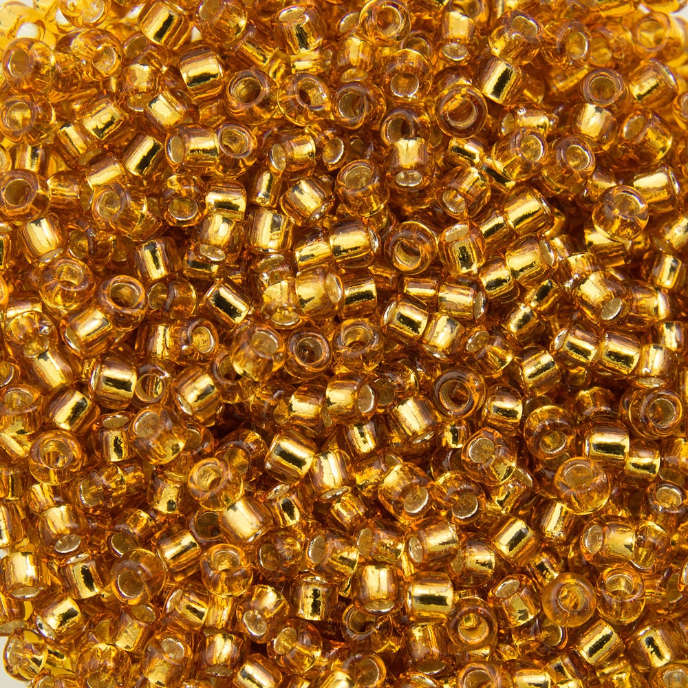 15/0 TOHO ROUND Silver Lined Topaz Seed Bead (8g)