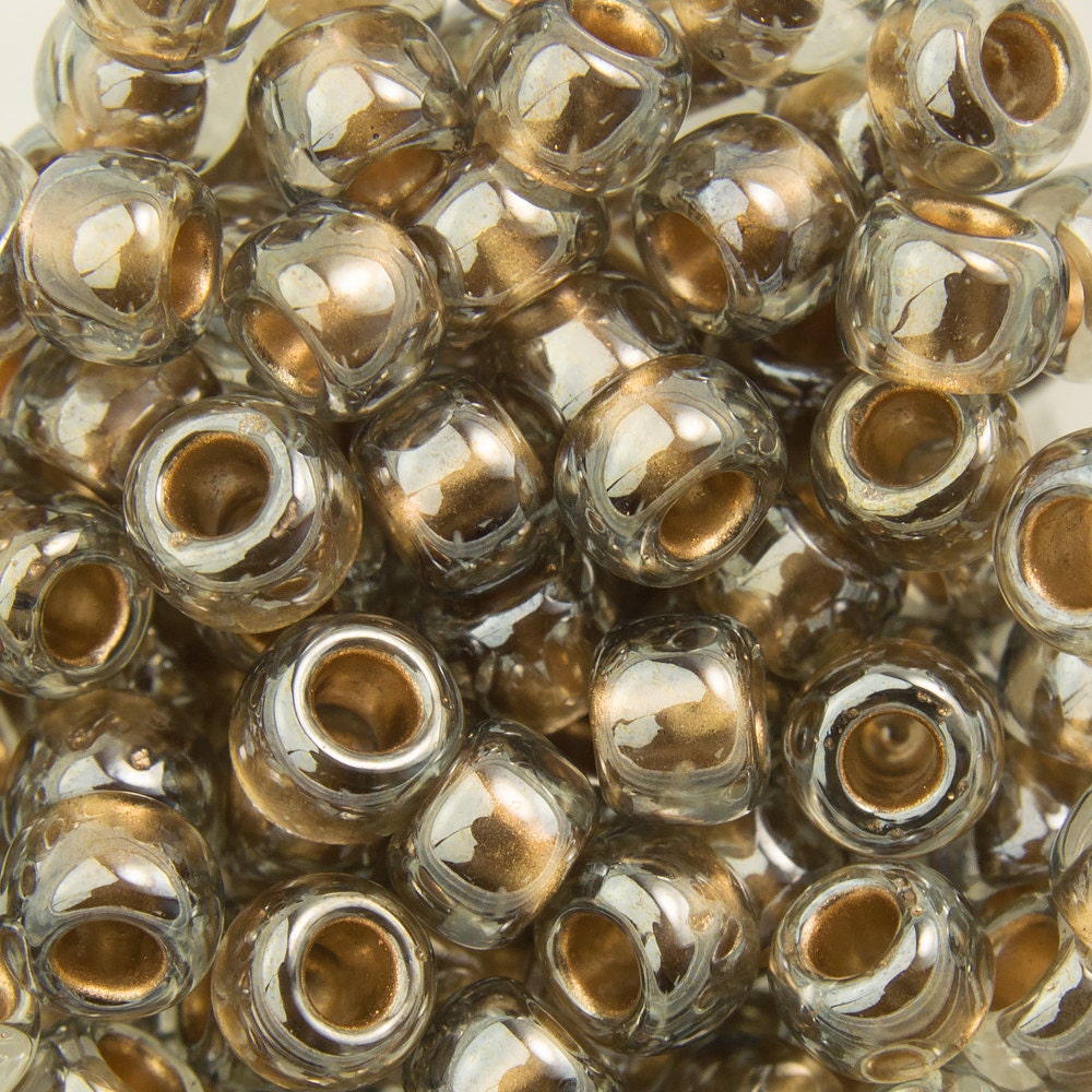 6/0 TOHO ROUND Gold Lined Black Diamond Seed Bead (8g)