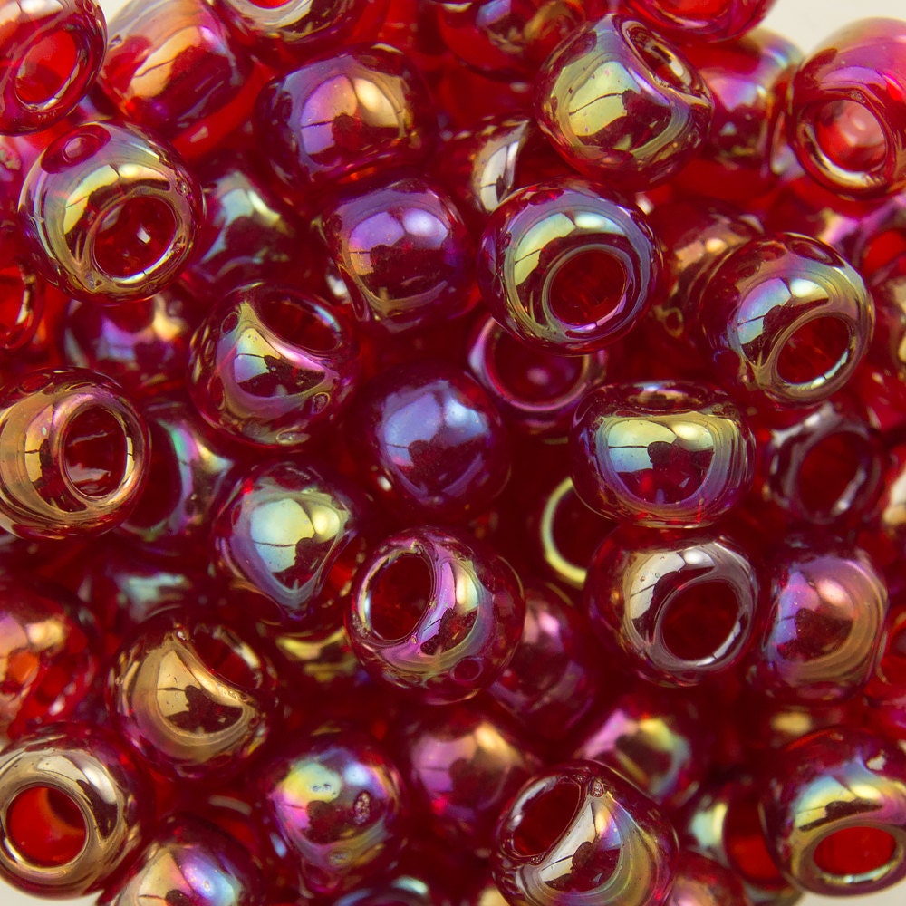 6/0 TOHO ROUND Transparent Rainbow Ruby Seed Bead (8g)