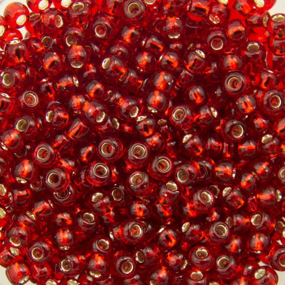 11/0 TOHO ROUND Silver Lined Ruby Seed Bead (8g)