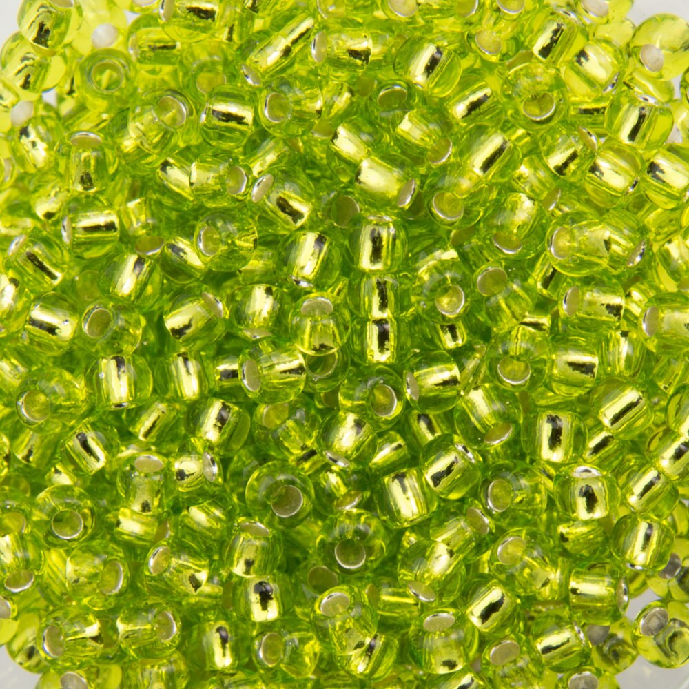 11/0 TOHO ROUND Silver Lined Lime Green Seed Bead (8g)