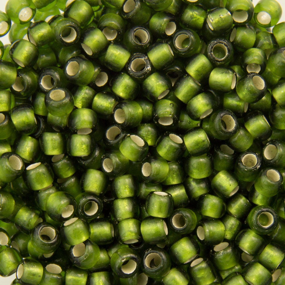 11/0 TOHO ROUND Silver Lined Frosted Olivine Seed Bead (8g)