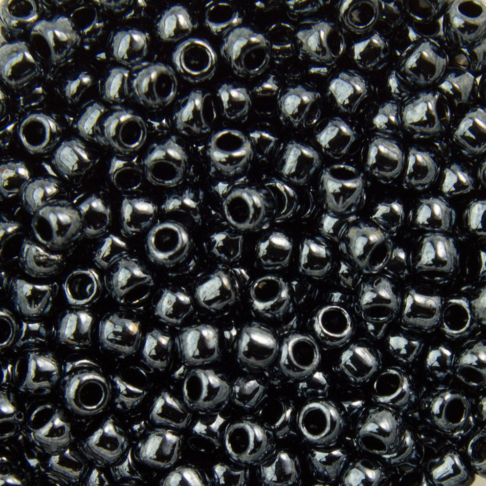 11/0 TOHO ROUND Metallic Hematite Seed Bead (8g)