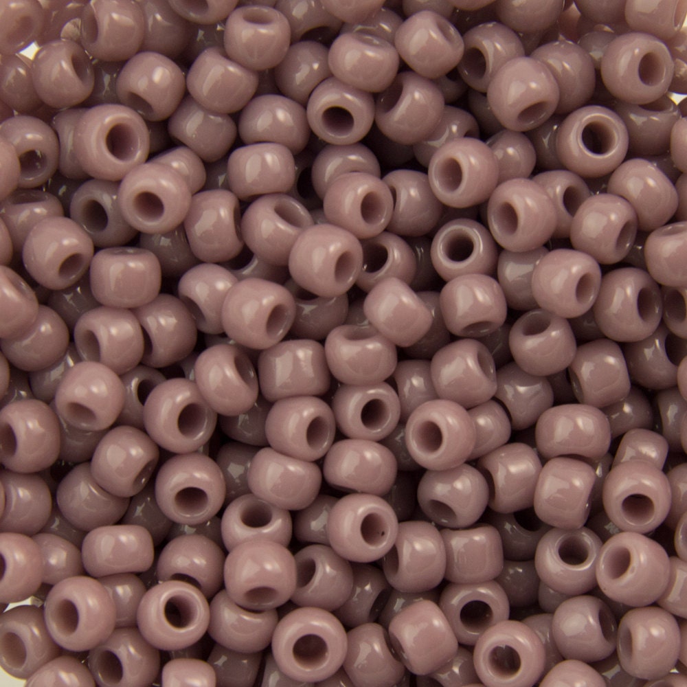 11/0 TOHO ROUND Opaque Lavender Seed Bead (8g)