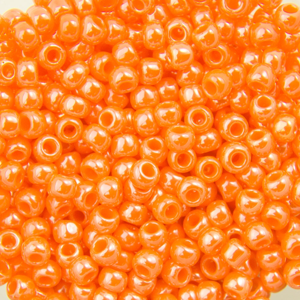 11/0 TOHO ROUND Opaque Lustered Pumpkin Seed Bead (8g)