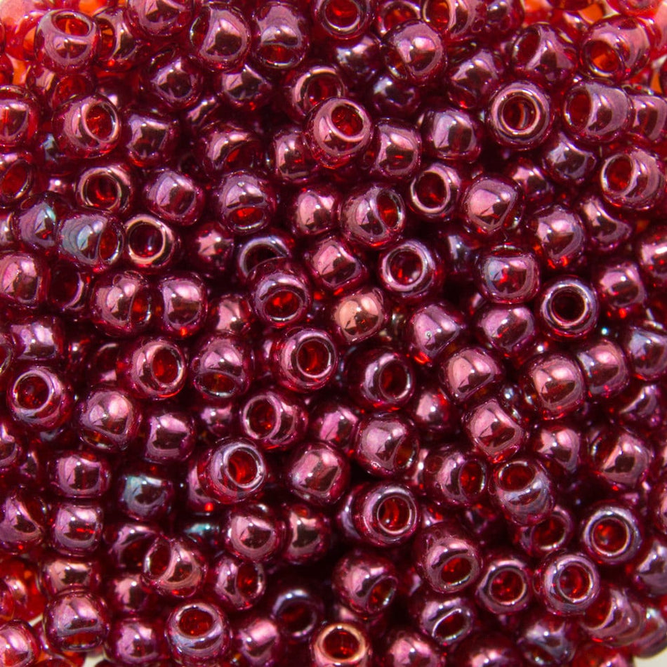 11/0 TOHO ROUND Gold Lustered Raspberry Seed Bead (8g)