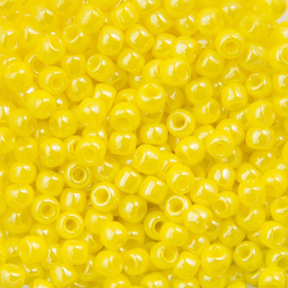 11/0 TOHO ROUND Opaque Lustered Dandelion Seed Bead (8g)