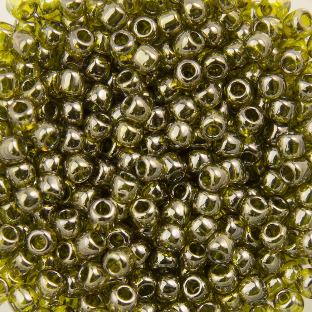 11/0 TOHO ROUND Gold Lustered Green Tea Seed Bead (8g)