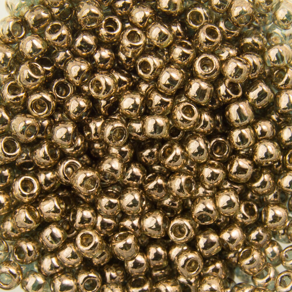 11/0 TOHO ROUND Gold Lustered Montana Blue Seed Bead (8g)