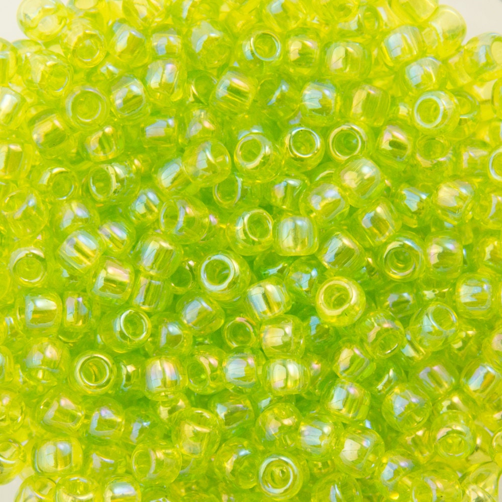 11/0 TOHO ROUND Transparent Rainbow Lime Green Seed Bead (8g)