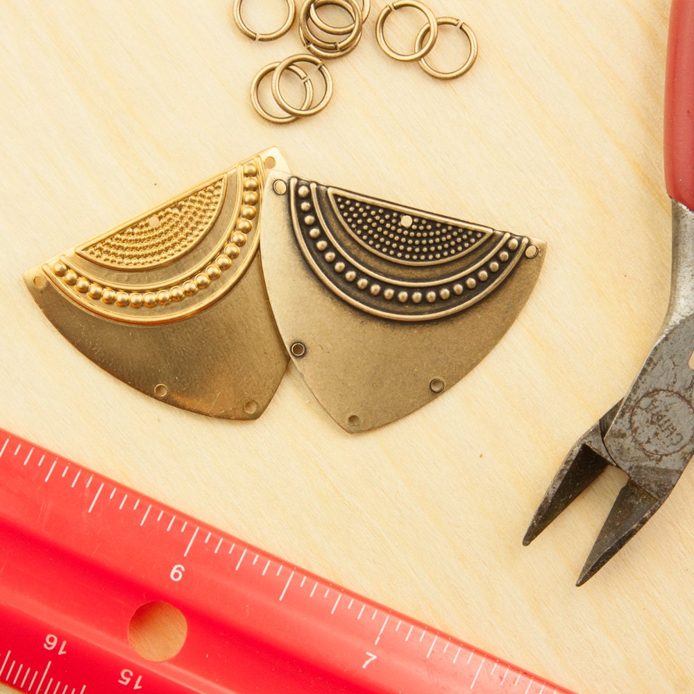 6 Hole Raw Brass Dapped Triangle Shield Tribal Pendant Connector (4) mtl180A