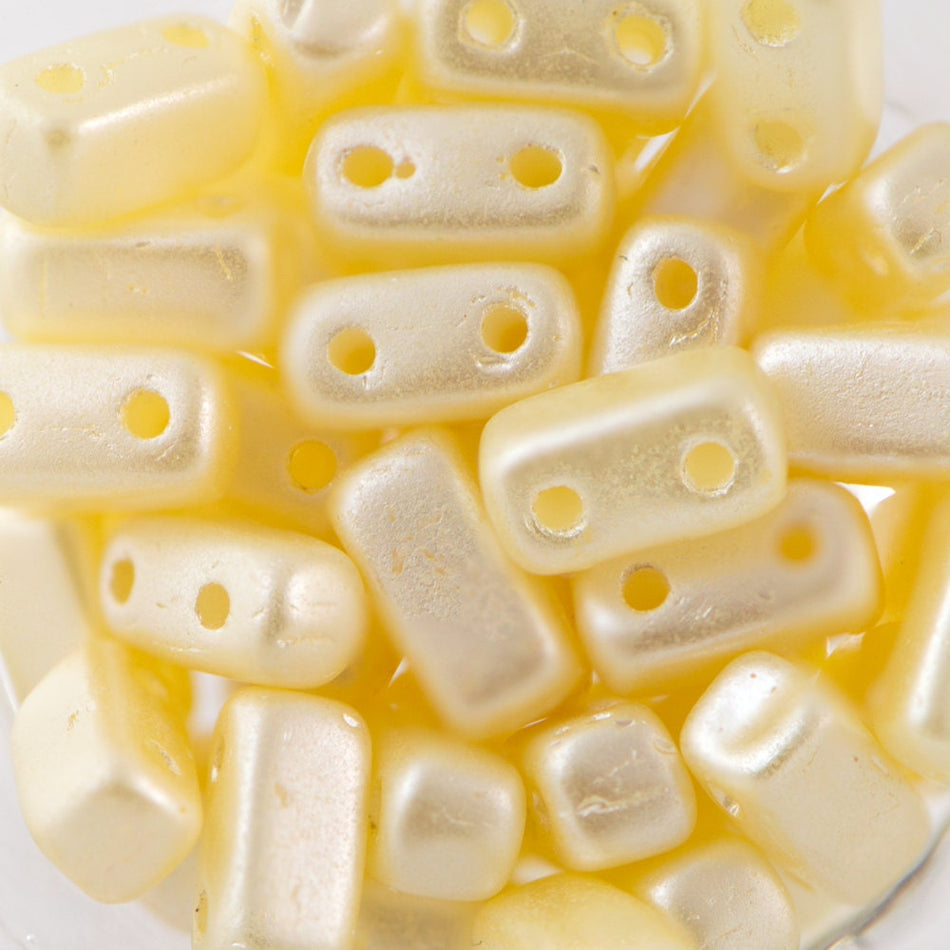 3/6mm Pearl Coat Cream Czech Mate Brick Beads (50)