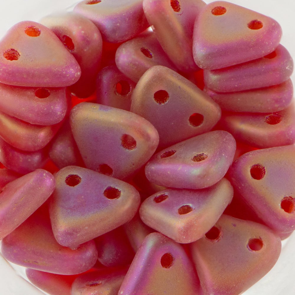 6mm Matte Iris Siam Ruby Czech Mate Triangle Beads (50) 371-06-MG9008