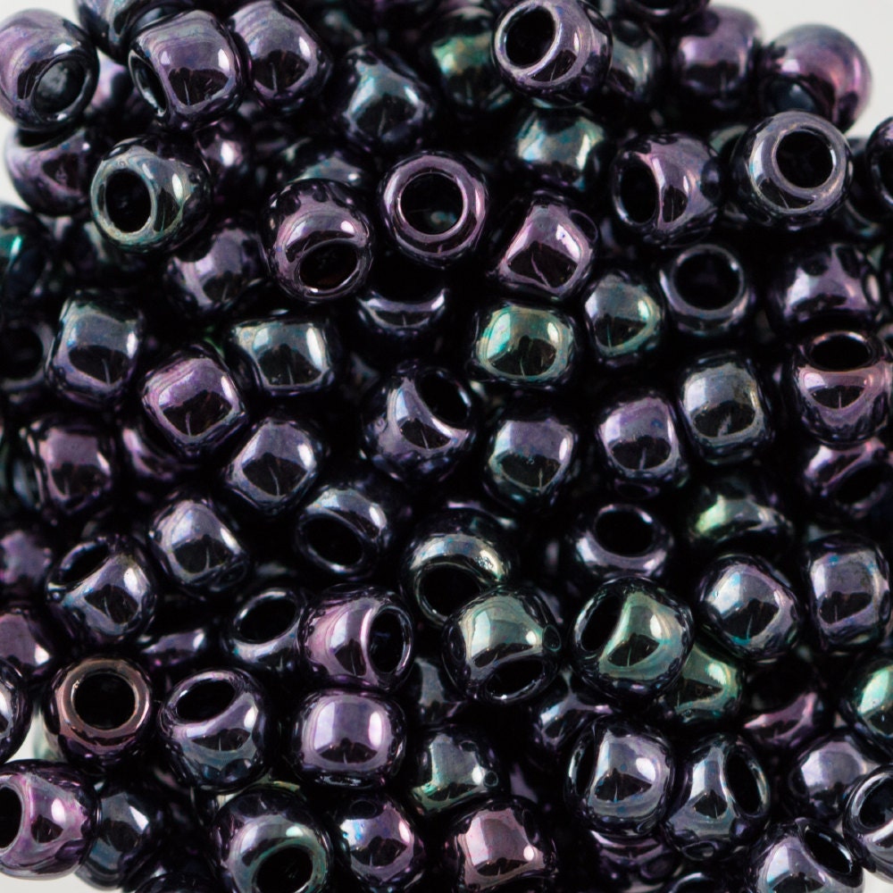 8/0 TOHO ROUND Amethyst Gun Metal Seed Bead (8g)