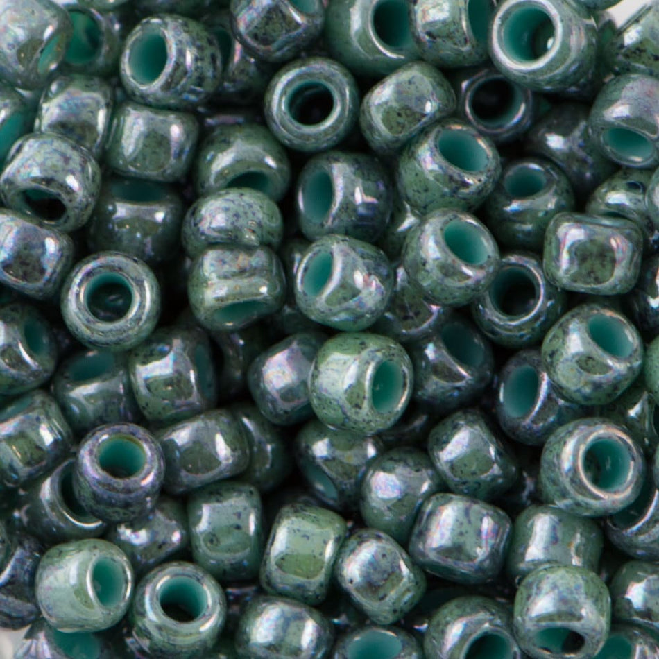 8/0 TOHO ROUND Marbled Opaque Turquoise / Blue Seed Bead (8g)