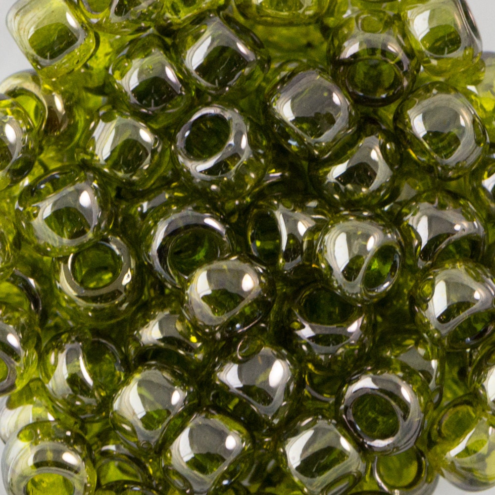 6/0 TOHO ROUND Gold Lustered Green Tea Seed Bead (8g)