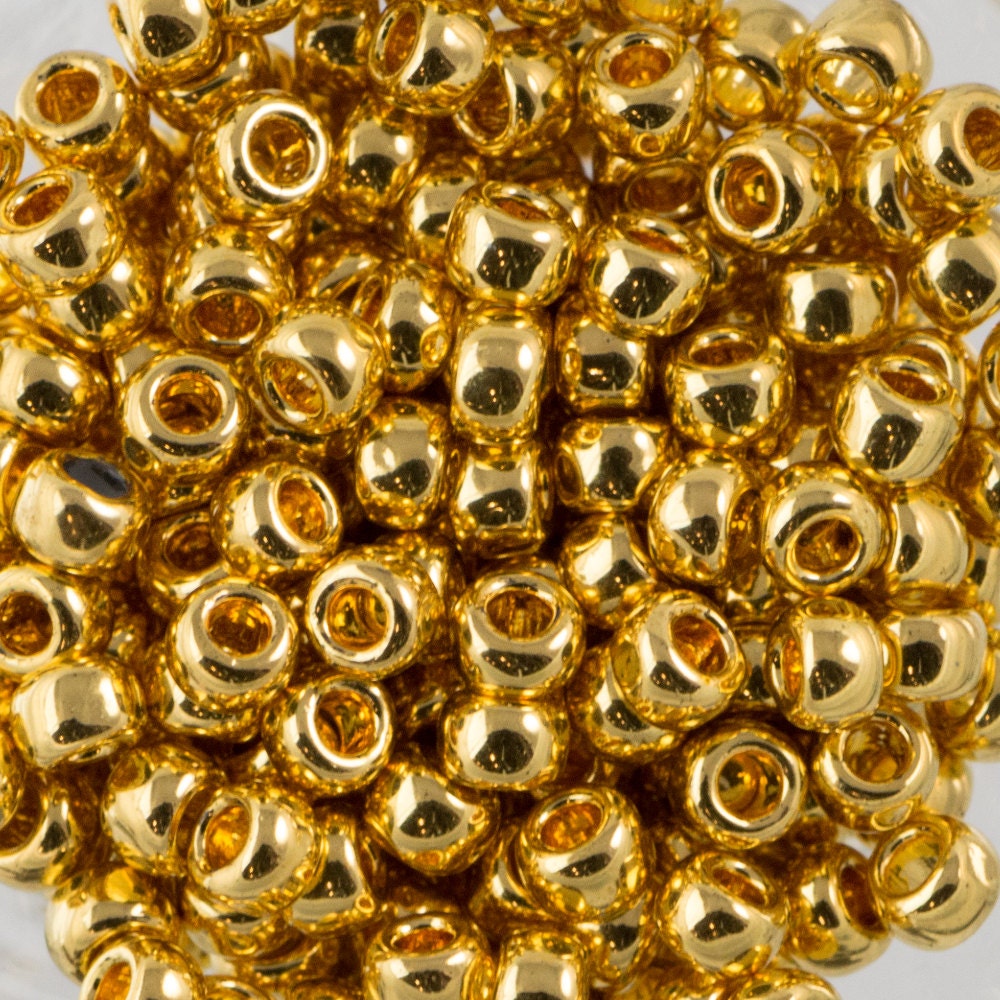 8/0 TOHO ROUND Metallic 24K Gold Plated Seed Bead (8g)