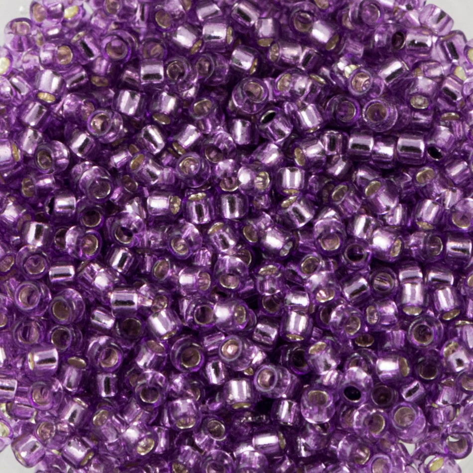 15/0 TOHO ROUND Silver Lined Light Grape Seed Bead (8g)