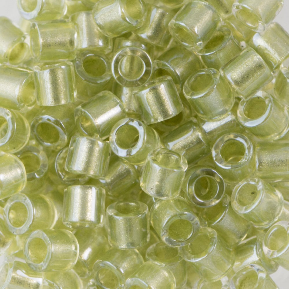 8/0 MIYUKI DELICA Sparkling Peridot Lined Crystal Seed Bead (8g)