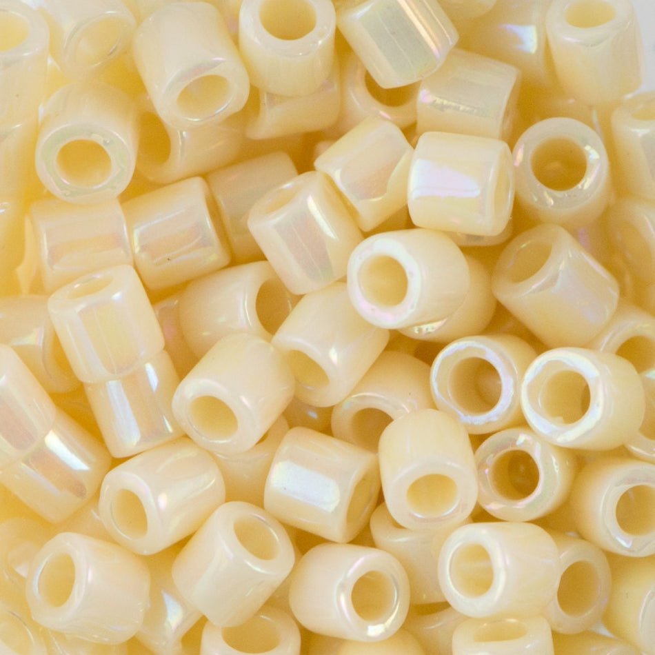 8/0 MIYUKI DELICA Opaque Cream Ab Seed Bead (8g)