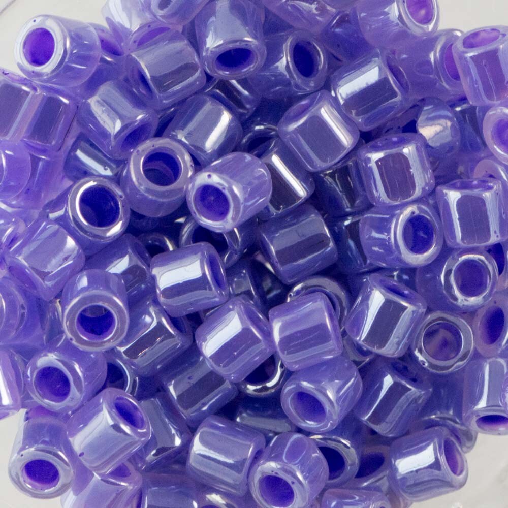 8/0 MIYUKI DELICA Lined Crystal Purple Seed Bead (8g)