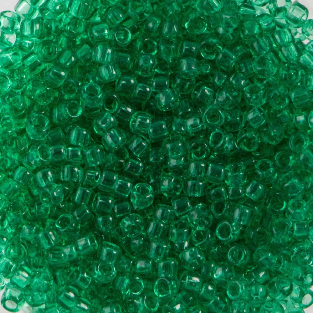 15/0 TOHO ROUND Transparent Beach Glass Green Seed Bead (8g)
