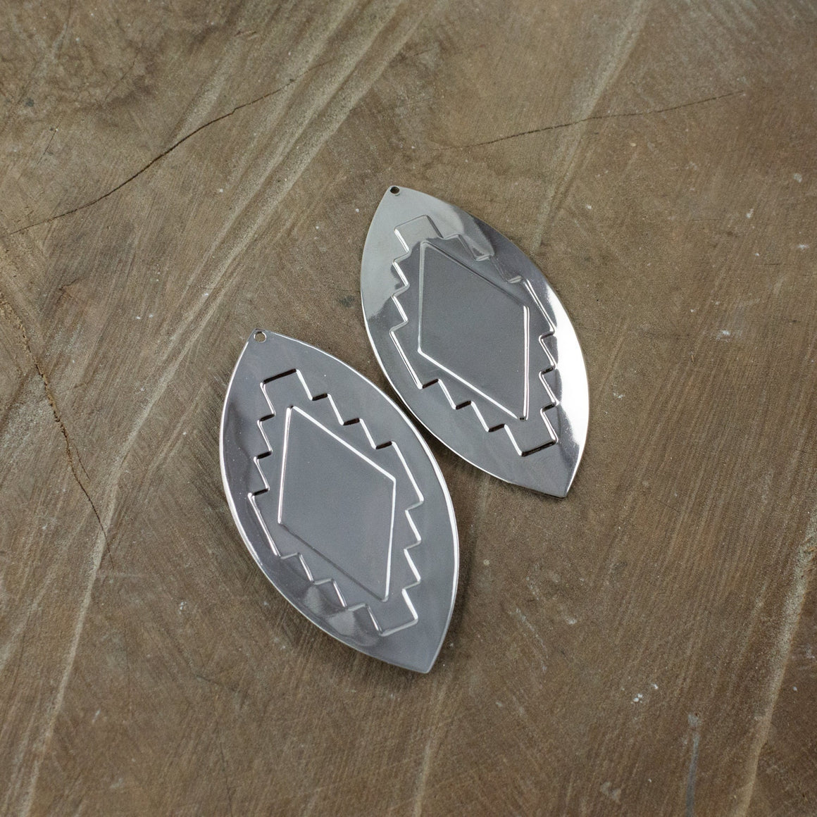 1 Hole Large Silver Southwestern Drop / Pendant 65x33mm (2) mtl472C