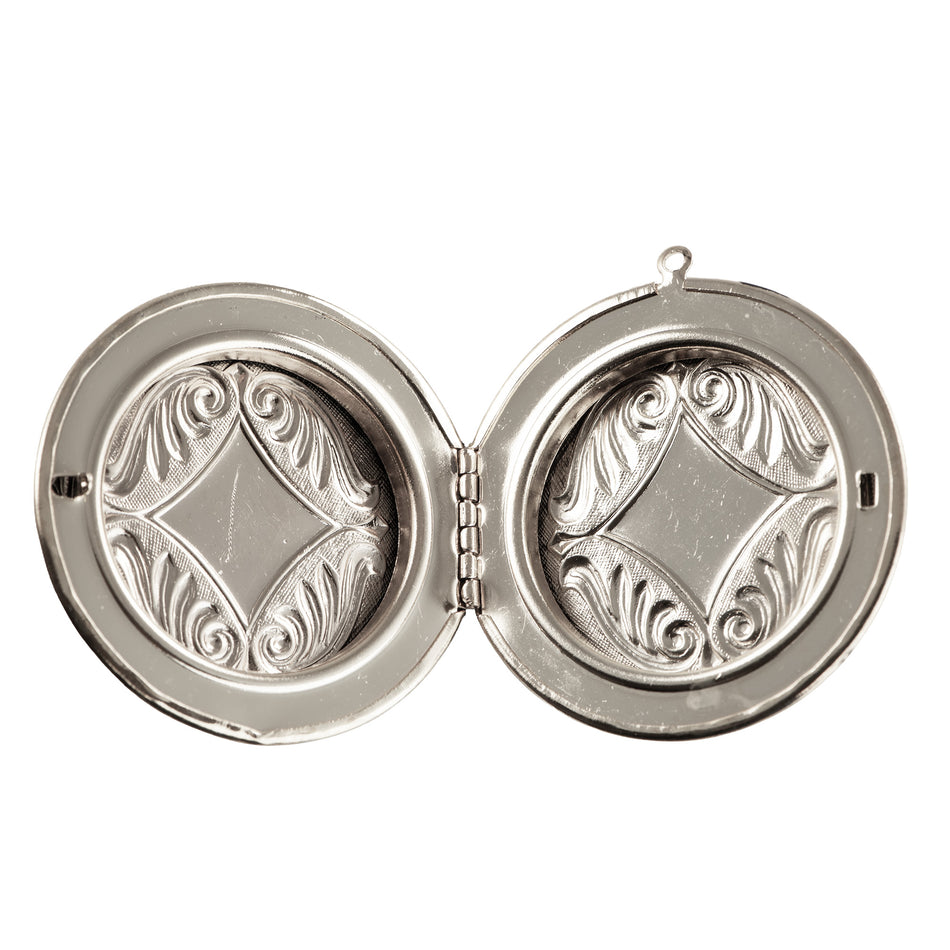 43mm Antiqued Silver Large Etched Round Locket (1)